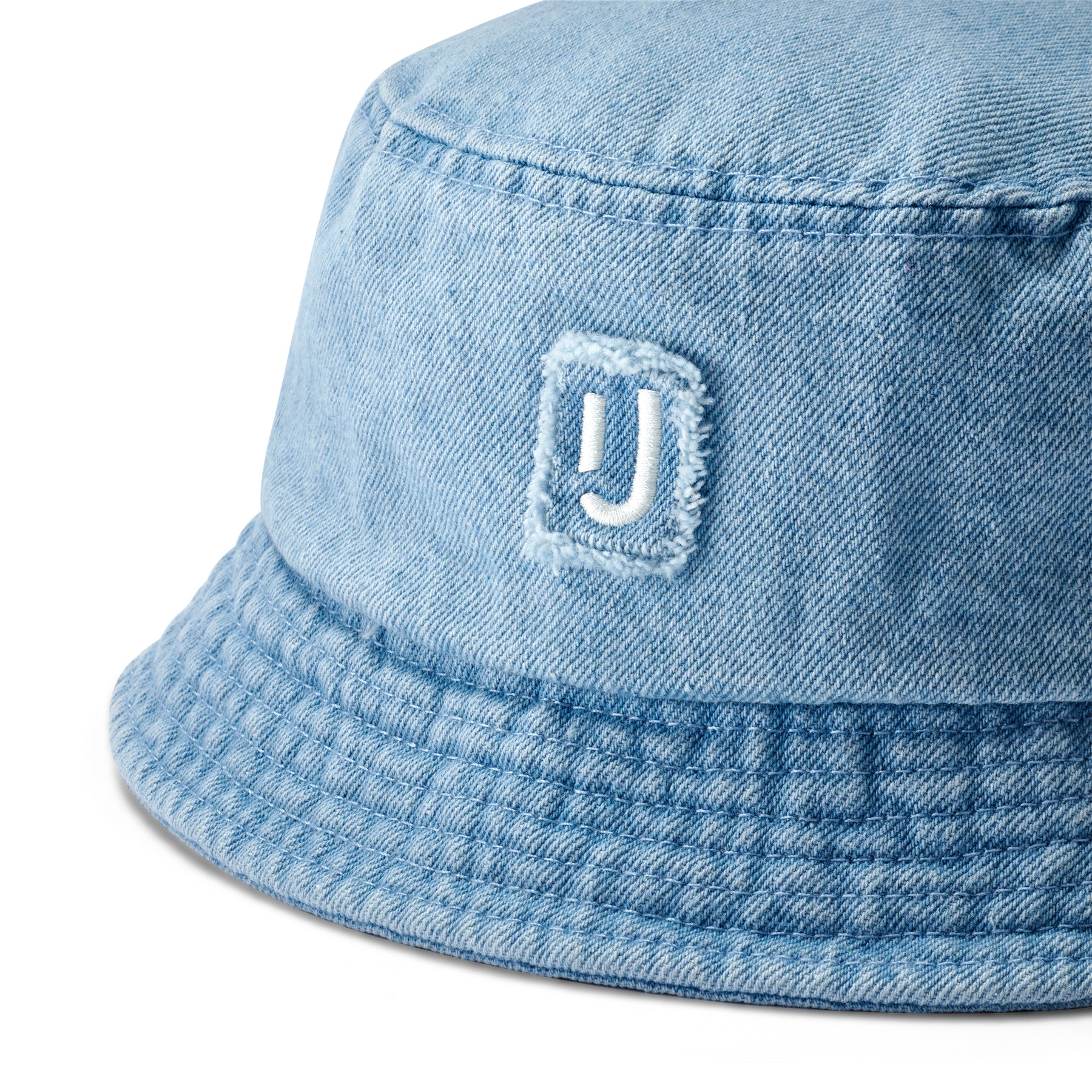 Denim Bucket Hat 'Bob' mit gesticktem 'JU'-Logo vorne