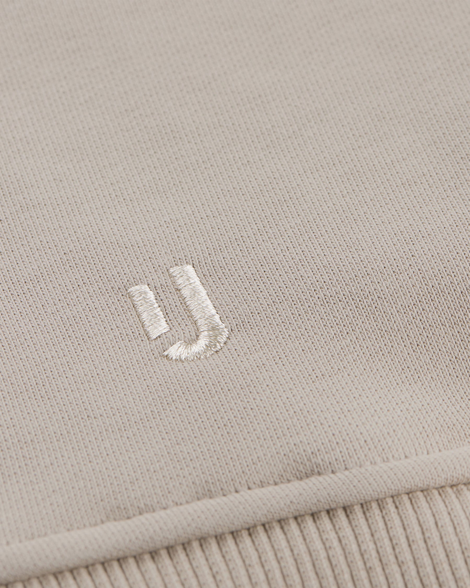Beiger Oversized- Crewneck 'Carter' mit gesticktem Johnny Urban Logo